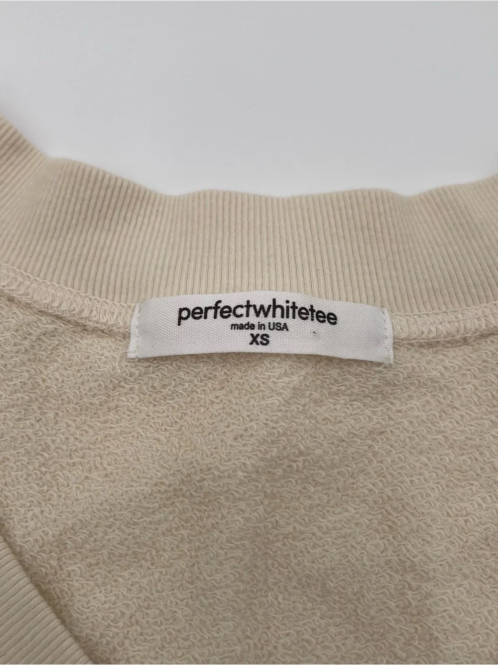 Perfectwhitetee Sinead Relaxed French Terry V Neck Sweatshirt Sz XS NWT